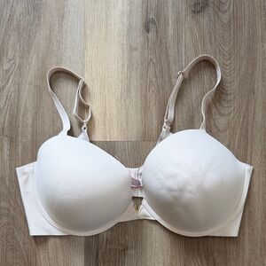 Victoria’s Secret Lightly Lined Push Up Bra In Light Pink 40DD Cloud Collection